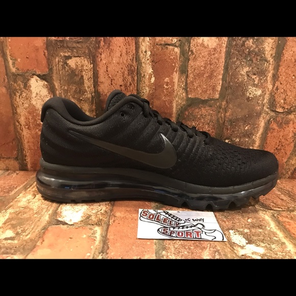 NEW Nike Air Max 2017 Triple Black Vapormax Plus - Picture 6 of 8